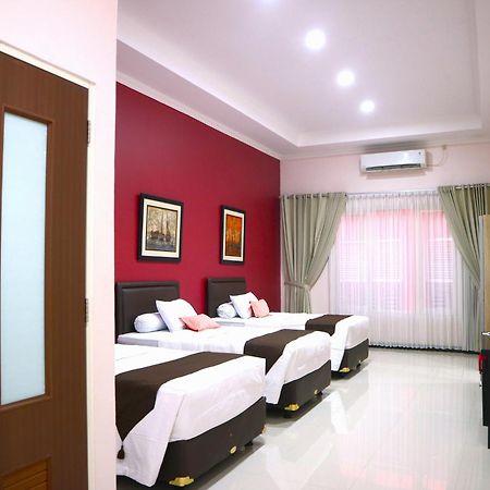 Penginapan Rsud Rt Notopuro Sidoarjo Esterno foto