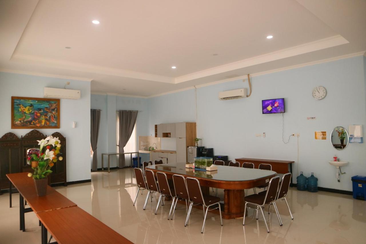Penginapan Rsud Rt Notopuro Sidoarjo Esterno foto